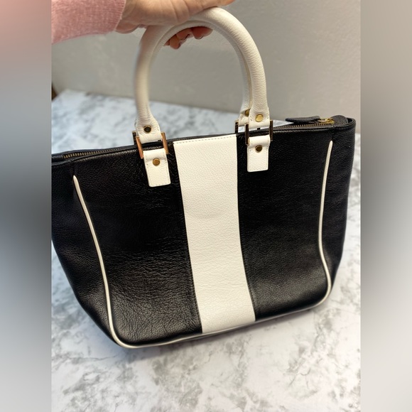 LaLucca Black & White ColorBlock Handbag pink Lining - Picture 15 of 15